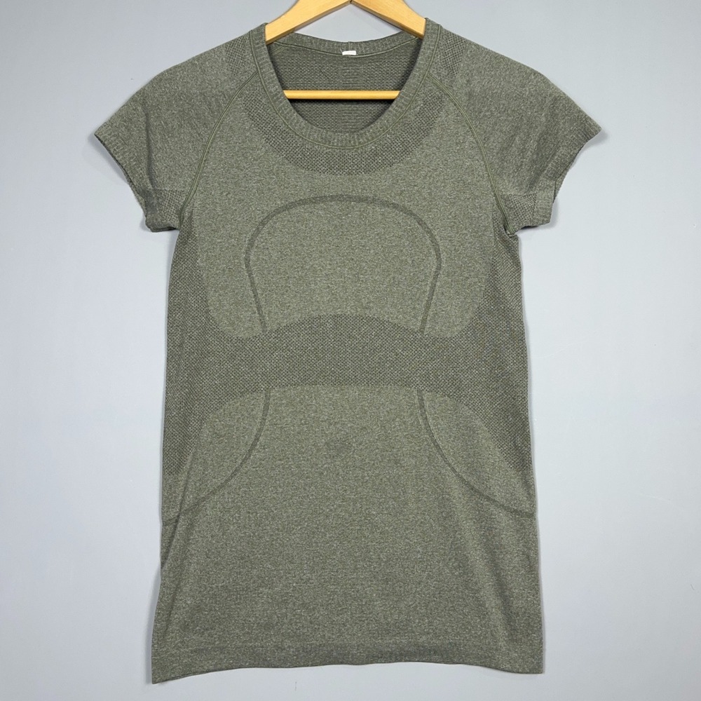 Lululemon Swiftly Tech Short Sleeve T-shirt Womens Medium Green Yoga Running Gym